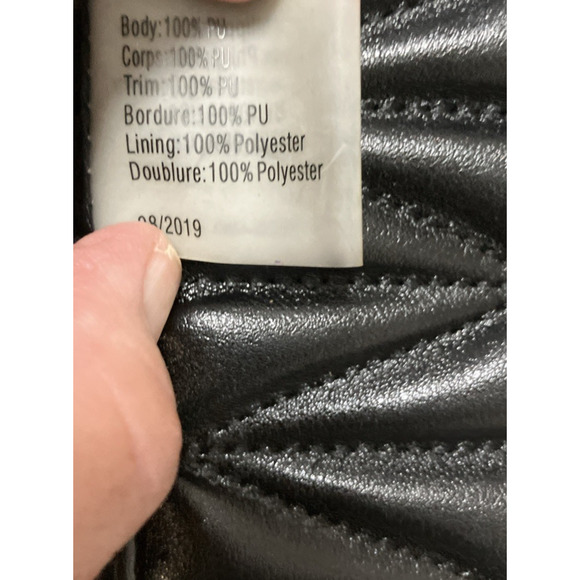 Victoria’s Secret Chevron Quilted Shoulder Bag  Black w Gold Toned Chain Logo - Picture 6 of 8